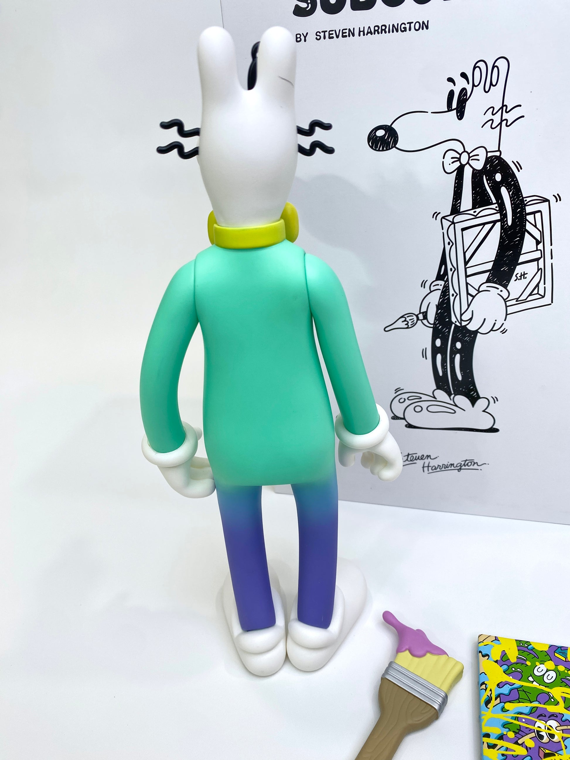 Steven Harrington Subconscious "Gradient" back of vinyl figure.